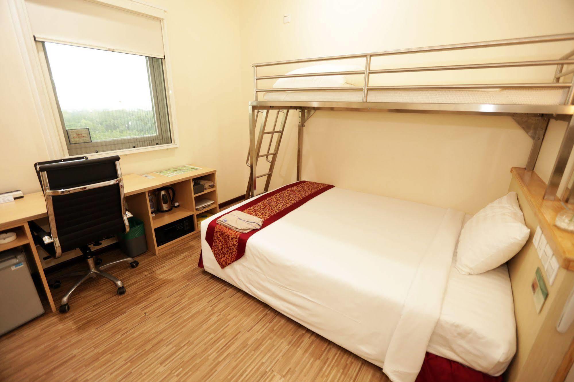 Super Hotel Yangon Exterior photo